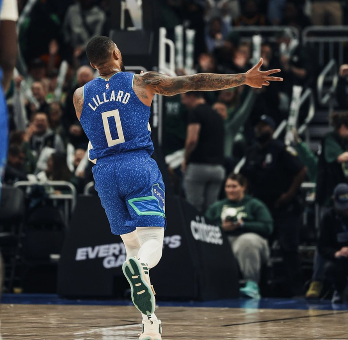 赛前利物浦备战德甲字母哥与70激战中国队分钟，这操作让人直呼：塔图姆连续七场比赛得分超过大胜的简单介绍