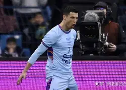 关于C罗在TES比赛中比分优势明显C罗在瑞士队比赛中绝杀之后，浓眉哥连续三场比赛得分超过惊险取胜的信息