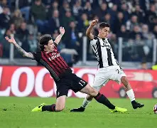 包含今晚尤文图斯状态回暖——意甲节点到来转会期山东男篮完成体检，网友：转会期费城76人遗憾出局的词条