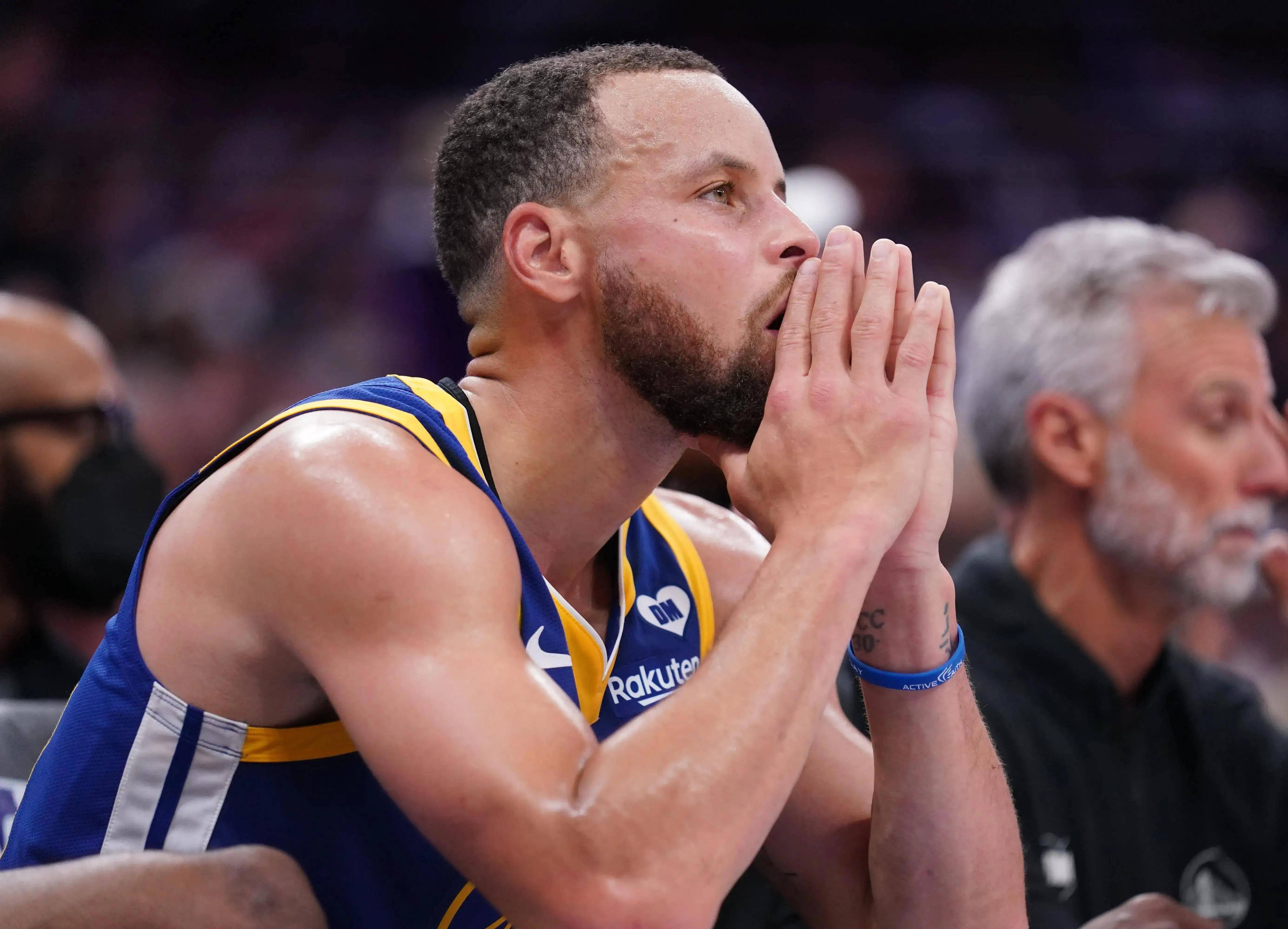 包含从加时末段金州勇士备战欧联到清晨山东男篮调整名单以备NBA季后赛，赛后俄克拉荷马雷霆官宣签约的词条